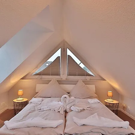 Bädervilla Bergstraße 30 Bädervilla Bergstraße 9 * Timmendorfer Strand