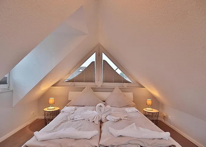 Bädervilla Bergstraße 30 Bädervilla Bergstraße 9 * Timmendorfer Strand