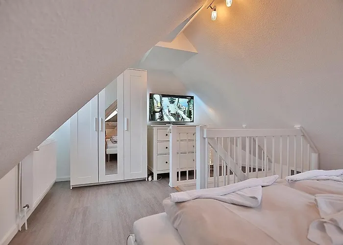 Bädervilla Bergstraße 30 Bädervilla Bergstraße 9 * Timmendorfer Strand